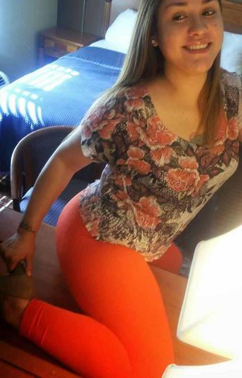 , 21  female escort, Long Beach