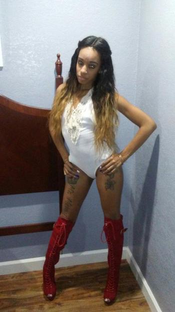 , 23  female escort, Long Beach