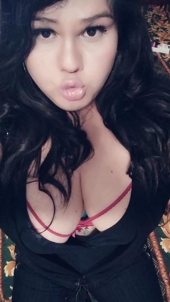 , 23 Caucasian female escort, Long Beach