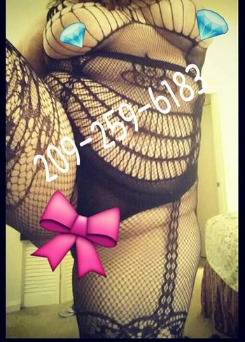 , 22  female escort, Long Beach