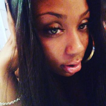 , 20  female escort, Long Beach