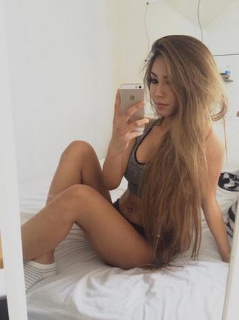 , 21  female escort, Long Beach
