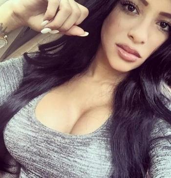 , 22  female escort, Long Beach