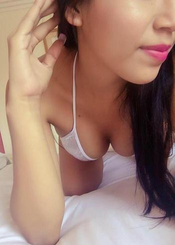 , 21  female escort, Long Beach