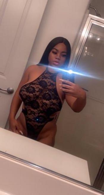 Raven , 27  female escort, Long Beach