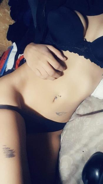 KaraaGoCrazy , 22 Asian female escort, Longbeach