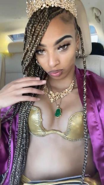 L, 20  female escort, Long Beach