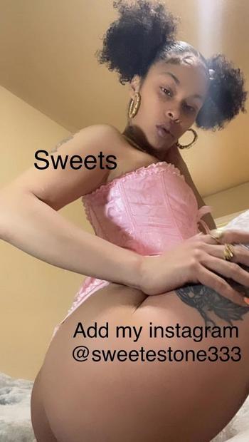Sweets, 23  female escort, Long Beach