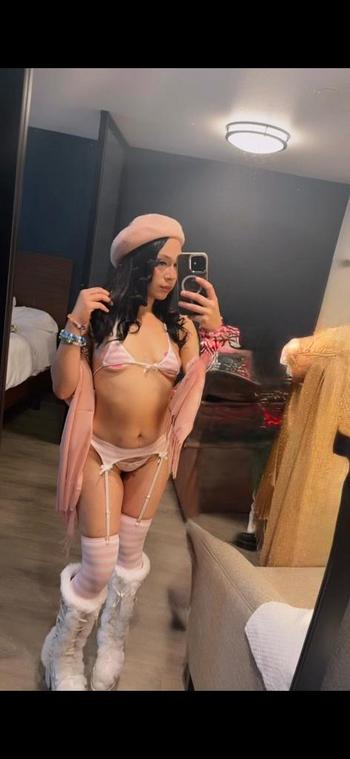 424-275-1581, 21  female escort, Long Beach