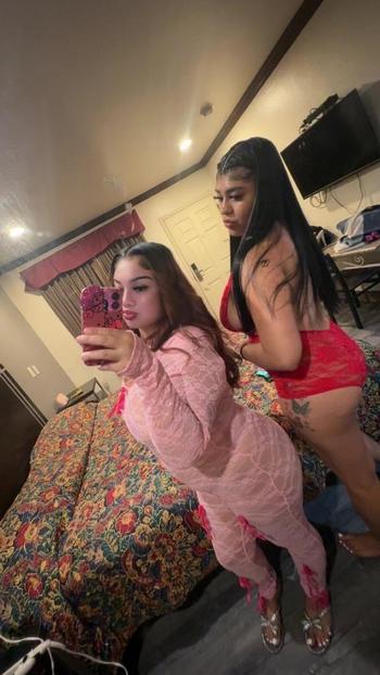 Bella, 23  female escort, Long Beach