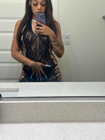 Reign, 26  female escort, Long Beach