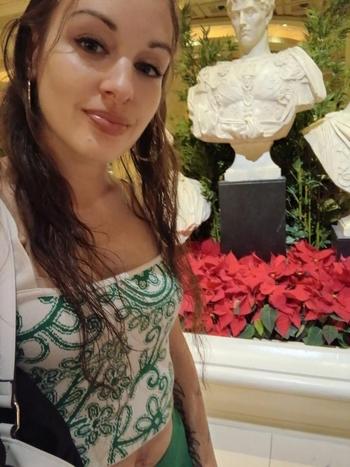 Perfect , 26  female escort, Long Beach