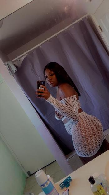 CeeCee, 26  female escort, Long Beach