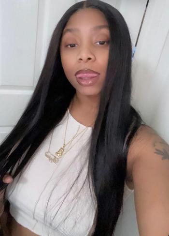 Dimples, 23  female escort, Long Beach