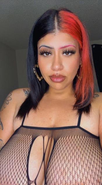 Nikki baby , 23  female escort, Long Beach