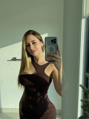 323-431-6620, 23  female escort, Long Beach