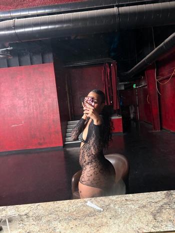 Sevyn, 25  female escort, Long Beach