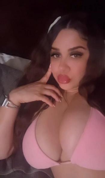 Dess, 25  female escort, Long Beach